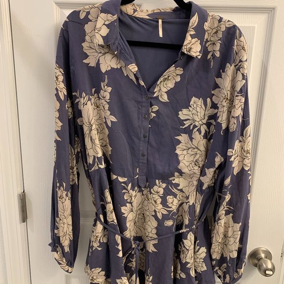Free People Dresses & Skirts - 3 for $20 - Free People Button-Down Dress w/Tie Size Small